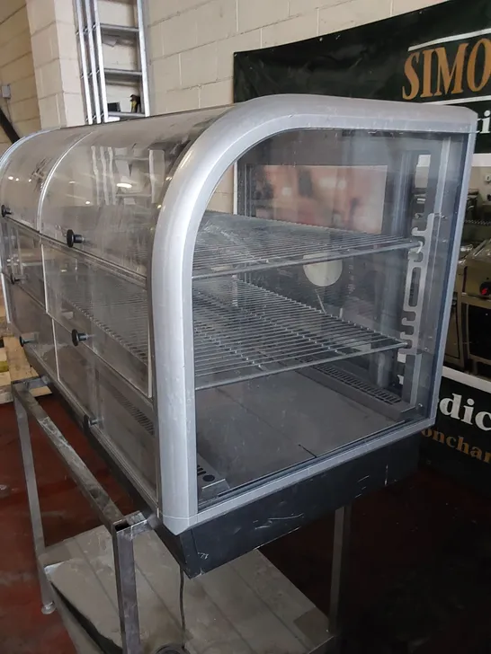 LINCAT C6R/125SU-F1 COMMERCIAL REFRIGERATED FOOD SHOWCASE WITH STAND 
