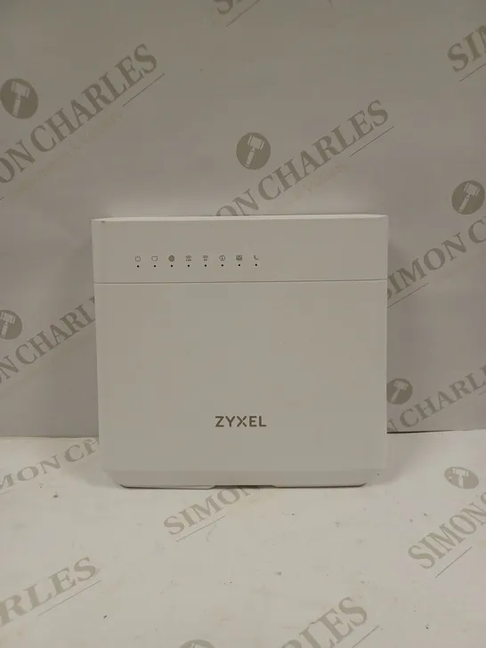 ZYXEL ROUTER WHITE - NO CABLES PRESENT 