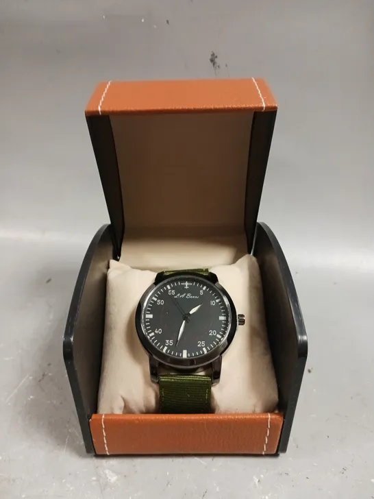 LA BANUS BLACK DIAL GREEN FABRIC STRAP WATCH 