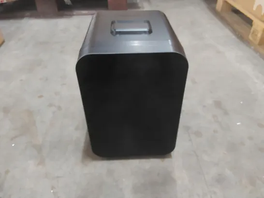 BLACK MINI FRIDGE 