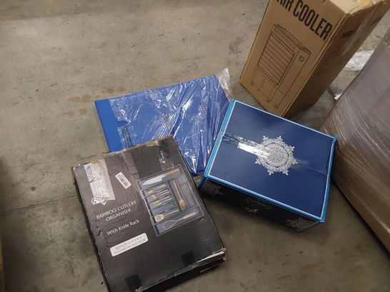 PALLET OF ASSORTED PRODUCTS, INCLUDING, BOXED AIR COOLERS, BAMBOO CUTLERY TRAY, BOXED ELECTRIC RACLETTE GRILL, ANTI BLUE LIGHT SCREEN PROTECTORS, 