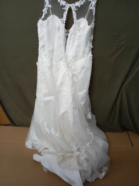 EMBELLISHED WEDDING DRESS IN IVORY - SIZE 22