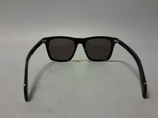 BOXED MEN'S DAVID BECKHAM DB 7066/F/S SUNGLASSES IN BLACK