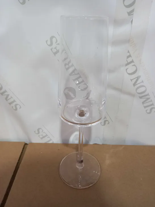 PERSONALISED CHAMPAGNE FLUTE