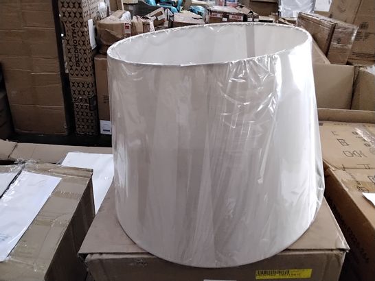 LAMP SHADE - WHITE/CREAM FINISH