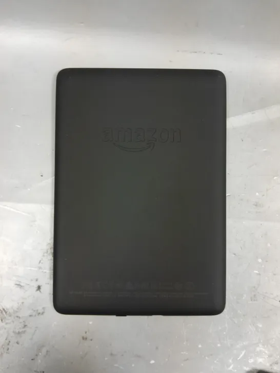 AMAZON KINDLE PAPERWHITE E-READER 