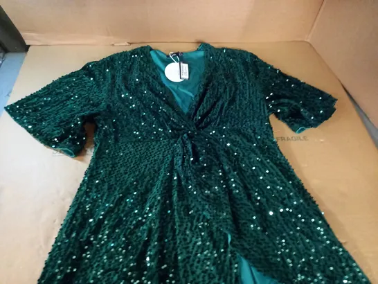 BOOHOO PLUS SEQUIN TWIST FRONT DRESS IN JADE - 22