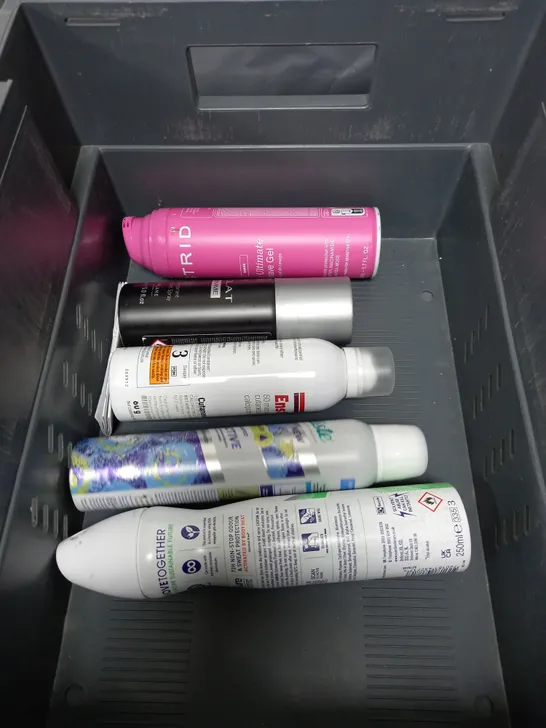 BOX OF APPROXIMATELY 10 ASSORTED AEROSOLS TO INCLUDE - CLIPPERCIDE SPRAY - AUTOWAX INSTANT SPRAY & SHINE - ENSTILAR CUTANEOUS FOAM - ETC - COLLECTION ONLY