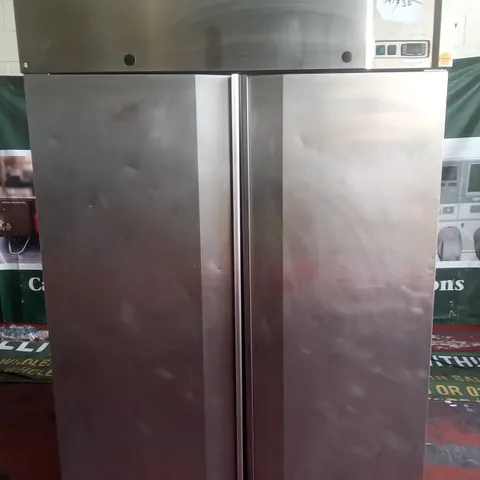 COMMERCIAL DOUBLE DOOR TALL FRIDGE 