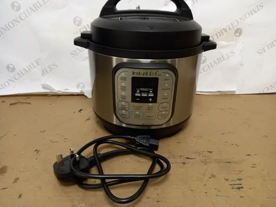 INSTANT POT DUO MINI PRESSURE COOKER