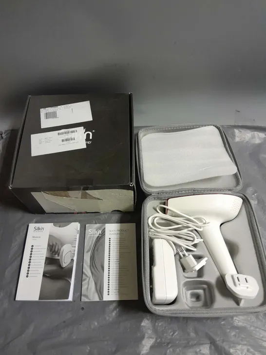 BOXED SILK'N MOTION PREMIUM H3220 PERMANENT HAIR REDUCTION DEVICE IN WHITE