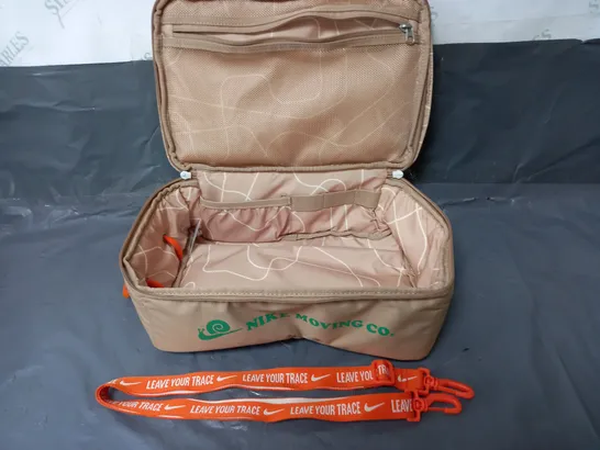 NIKE MOVING CO BAG IN TAN/GREEN/ORANGE