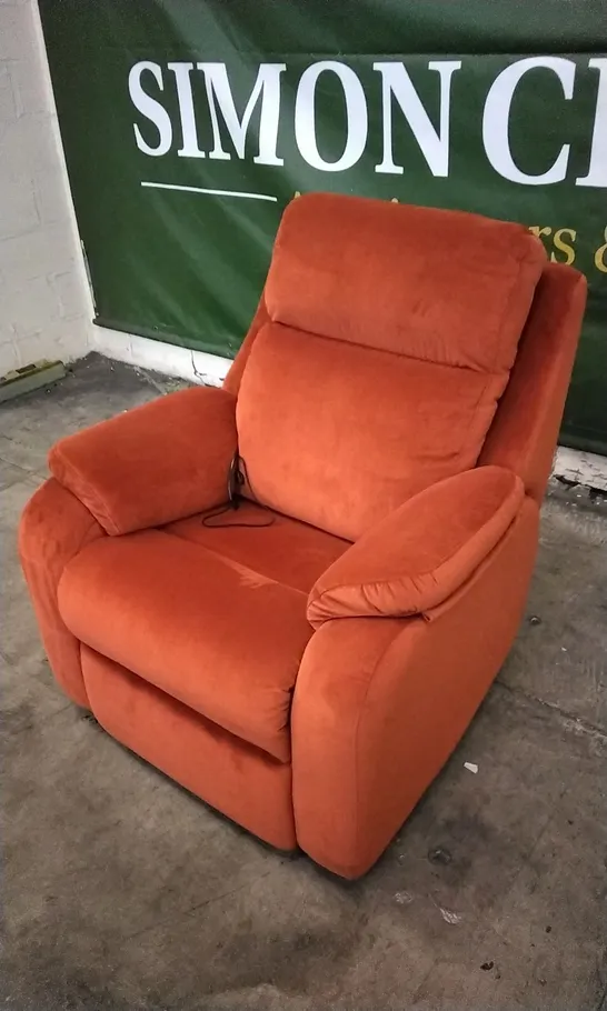 QUALITY BRITISH DESIGNED & MANUFACTURED G PLAN KINGSBURY POWER RECLINER ARMCHAIR COMBARRO CHESTNUT FABRIC 