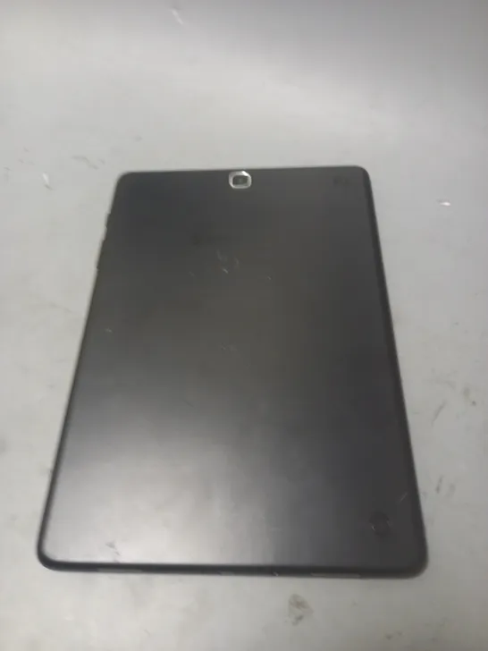 SAMSUNG GALAXY TABLET - DOES NOT POWER ON 