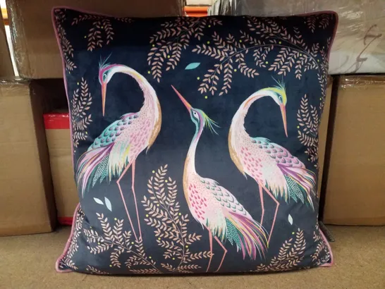 DANCING CRANES MIDNIGHT 50×50CM FEATHER CUSHION