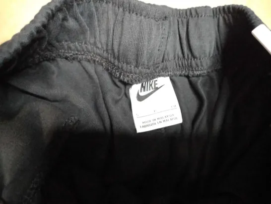 NIKE BLACK/LOGO SPORTS SHORTS - SMALL