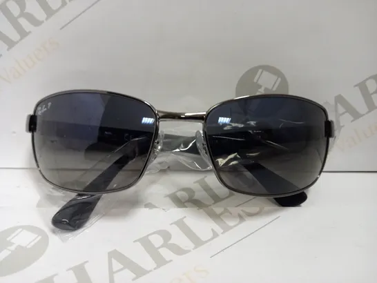 RAY BANS RB3478 SUNGLASSES IN GUNMETAL AND BLUE/GREY