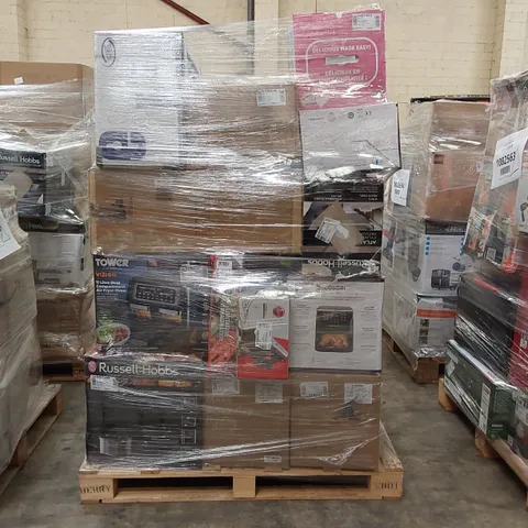 PALLET OF APPROXIMATELY 22 UNPROCESSED RAW RETURN HOUSEHOLD AND ELECTRICAL GOODS TO INCLUDE;