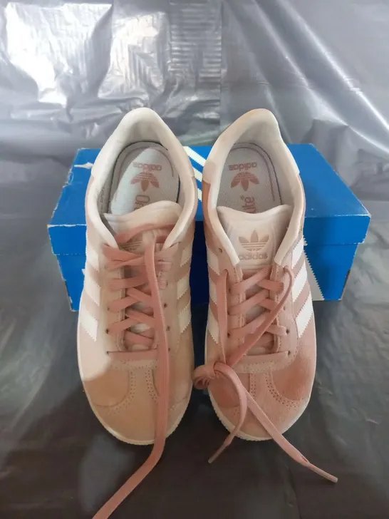 BOXED ADIDAS GAZELLE C PALE PINK SUEDE SNEAKERS SIZE 2