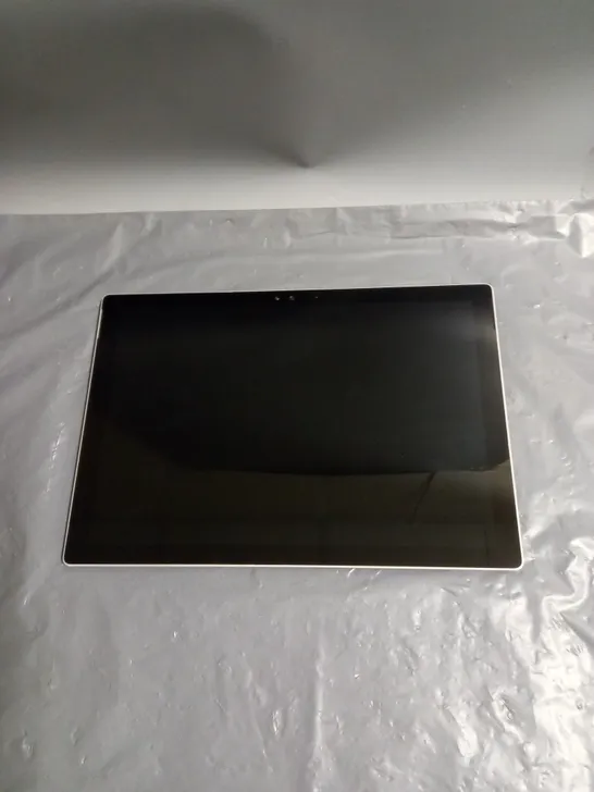 MICROSOFT SURFACE PRO 4 1724 12" IN SILVER