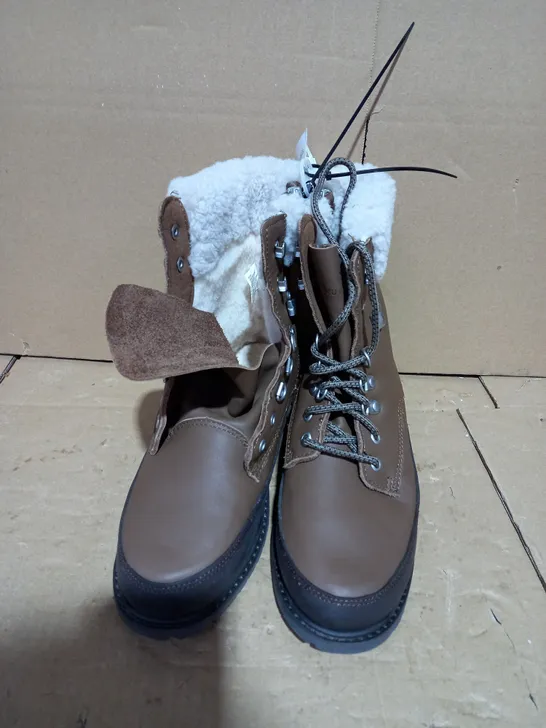 3 SHOES BOXES CONTAINING EMU OKAB WATERPROOF BOOTS SIZE 6 UK