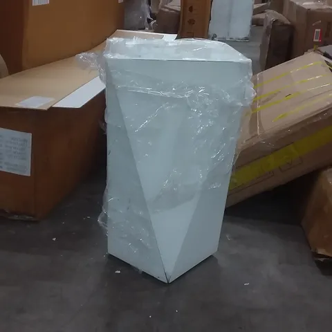 DESIGNER GLASS SIDE TABLE IN WHITE  