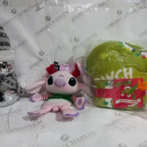 BOX OF APPROX 12 ASSORTED ITEMS TO INCLUDE - GRINCH HOODED THROW - DISNEY ANGLE PET TOY - DISNEY TUMBLERS ECT