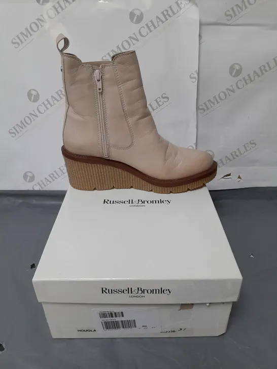 RUSSELL & BROMLEY LADIES CREAM WEDGE HEEL ANKLE BOOTS SIZE EU 37