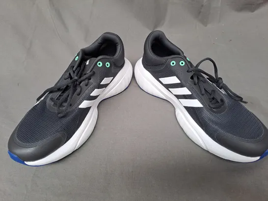 PAIR OF ADIDAS TRAINERS IN BLACK UK SIZE 8