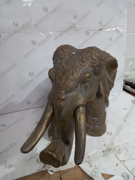 BOXED UNBRANDED AFRICAN ELEPHANT GARDEN DECORATION 