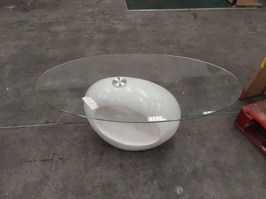 DESIGNER CONTEMPORARY STYLED GLASS TOP COFFEE TABLE 