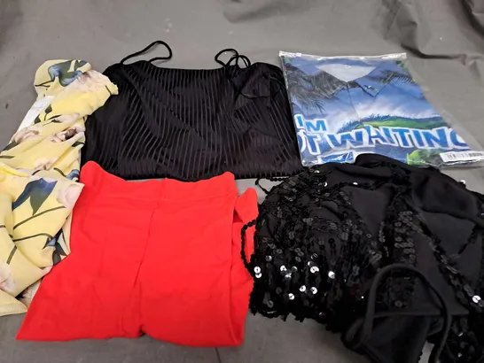 BOX OF APPROXIMATELY 25 ASSORTED CLOTHING ITEMS TO INCLUDE - DRESS , SHORTS , SHIRT ETC