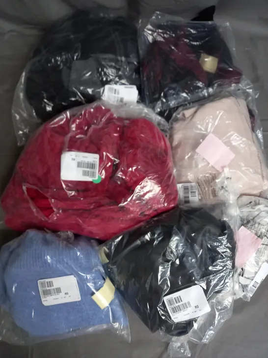 BOX OF APPROXIMATELY 12 CLOTHING ITEMS TO INCLUDE TROUSERS, CARDIGAN, JUMPER ETC