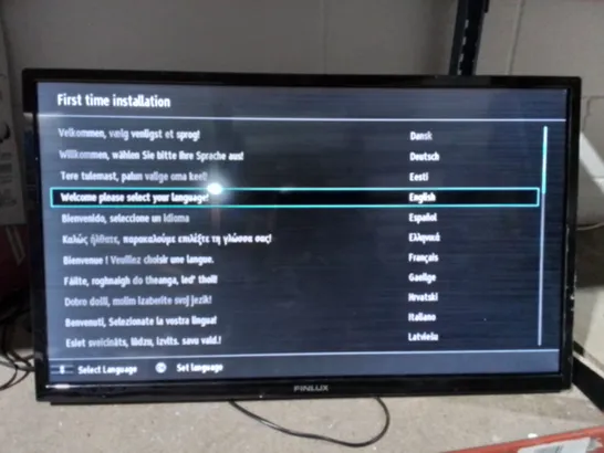 UNBOXED FINLUX 32-FHD-4220 32" HD READY LED TV FREEVIEW HD USB RECORD BLACK