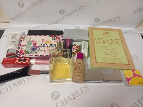 BOXED NEXT BEAUTY COSMETIC GIFT SET TO INCLUDE; CLINIQUE, PIXI, MOLTON BROWN AND ALLURE