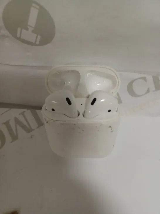 APPLE AIR PODS GEN 1 