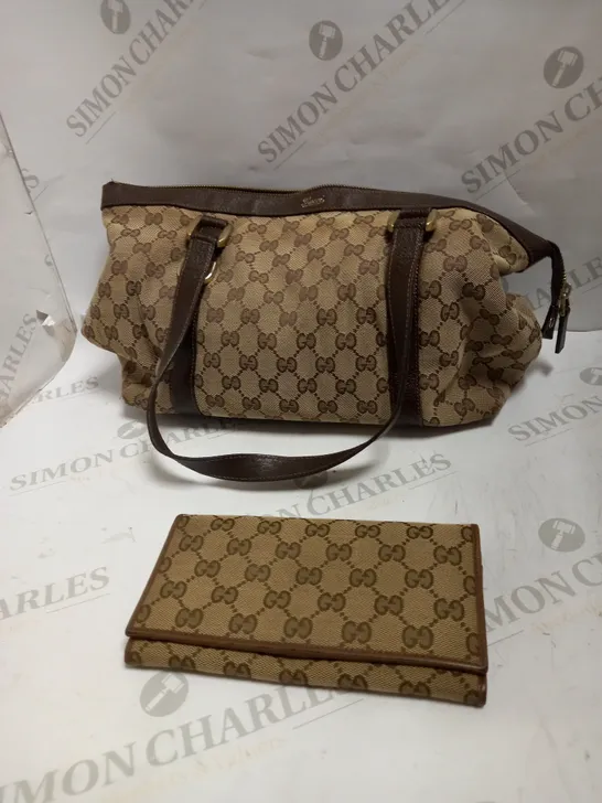 GUCCI ABBEY BOSTON SMALL CANVAS BAG WITH PURSE