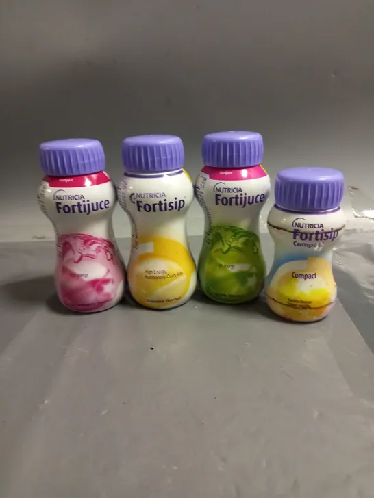 APPROXIMATELY 24 ASSORTED NUTRICIA NUTRITION DRINKS TO INCLUDE - FORTISIP COMPACT VANILLA - FORTIJUICE STRAWBERRY - FORTIJUICE APPLE - ETC