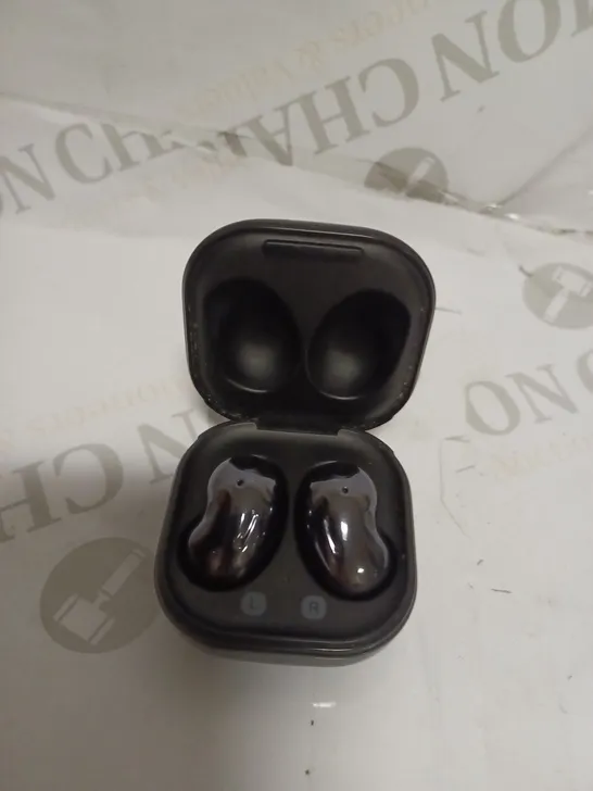 SAMSUNG SOUND WIRELESS EARBUDS 