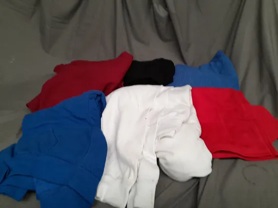 LARGE BOX OF ASSORTED CLOTING ITEMS IN VARIOUS STYLES, COLOURS AND SIZES