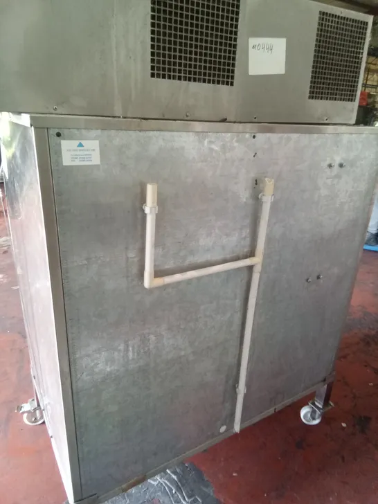 FOLLEN ICE STORAGE BIN WITH VENTILATION - L950SDC