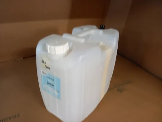 20L LIQUID CONTAINER WITH SCREW TOP