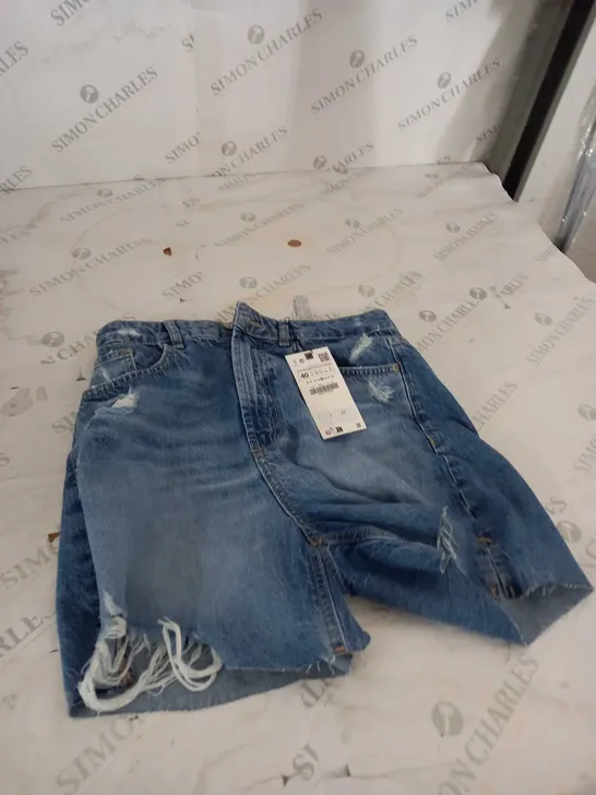 ZARA BLUE DENIM SHORTS SIZE 12