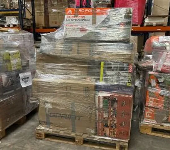 PALLET OF APPROXIMATELY 17 UNPROCESSED RAW RETURN HOUSEHOLD AND ELECTRICAL GOODS TO INCLUDE;