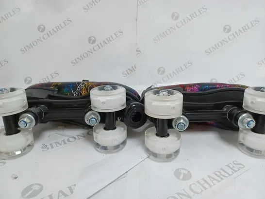 BOXED YYW 4 WHEEL ROLLER SKATES - EU 38