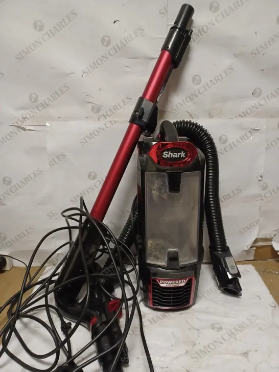 SHARK UPRIGHT VACUUM CLEANER 