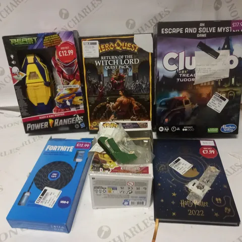 LOT OF 6 ASSORTED ITEMS TO INCLUDE CLUEDO GAME, TOY CAR, POP VINYL ETC