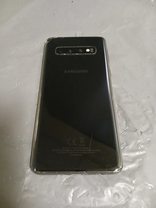 UNBOXED SAMSUNG GALAXY S10 MOBILE PHONE