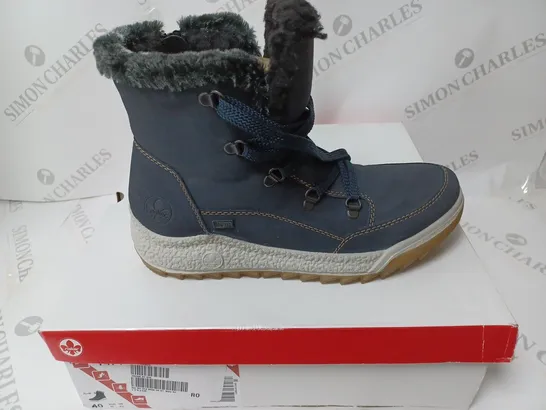 BOXED PAIR OF RIEKER WARM HIKING BOOTS IN NAVY UK SIZE 6.5