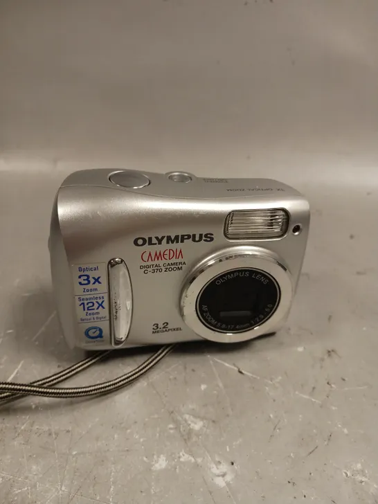 OLYMPUS C-370 CAMEDIA DIGITAL CAMERA 